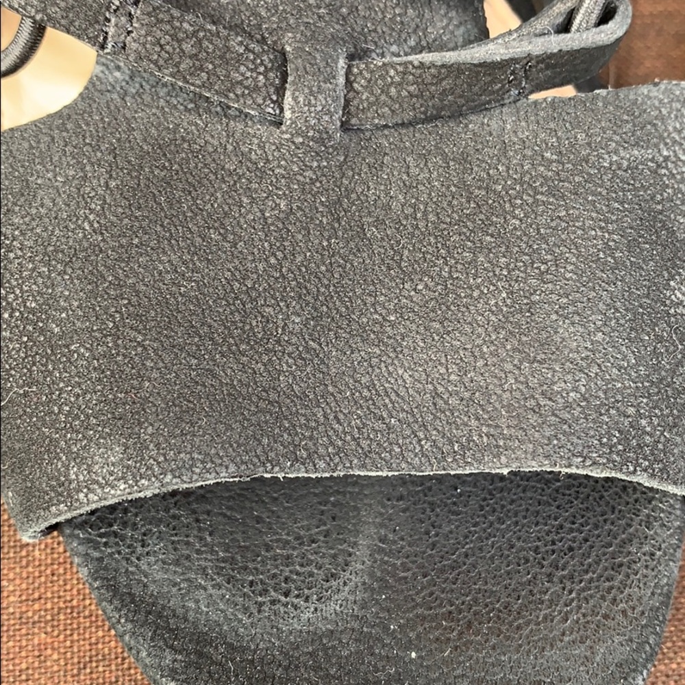 Both pairs-Brown/Black Vince Camuto heels 35$ - Picture 10 of 10